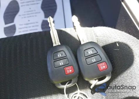 2015 Toyota Rav4 Xle z USA, uszkodzony, nr VIN 2T3RFREV9FW251649